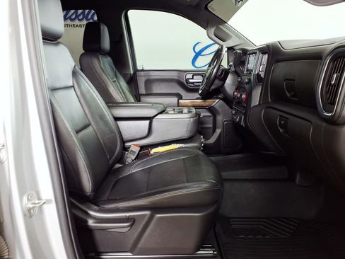 Used 2020 Chevrolet Silverado 1500 LT w/ Texas Edition AWD/4WD image 11