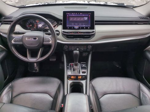 Certified 2022 Jeep Compass Limited image 15