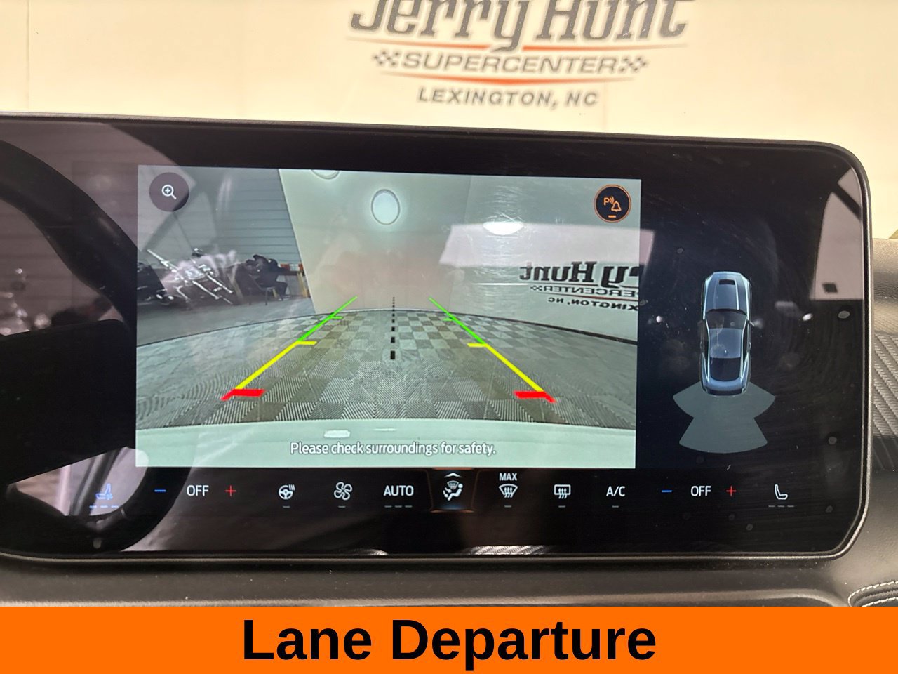 Used 2025 Ford Mustang Premium RWD image 17