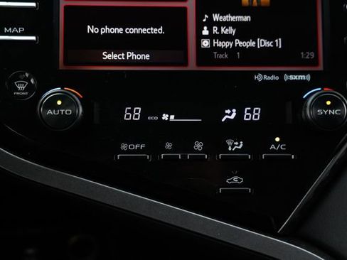 Used 2019 Toyota Camry XLE image 36