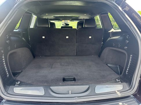 Used 2018 Jeep Grand Cherokee Limited AWD/4WD image 6