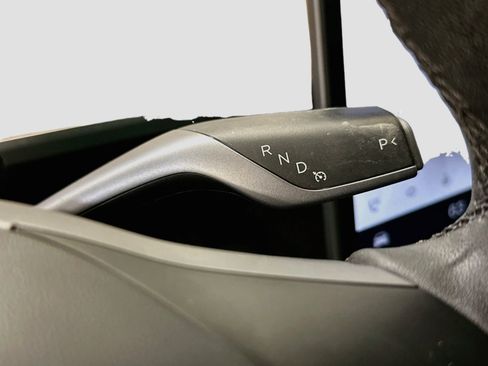 Used 2022 Tesla Model Y Performance AWD/4WD image 25