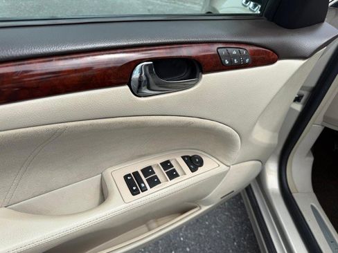 Used 2008 Buick Lucerne Super FWD image 9