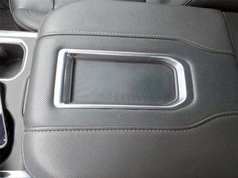 Used 2022 Chevrolet Silverado 1500 LTZ w/ LTZ Premium Package image 29