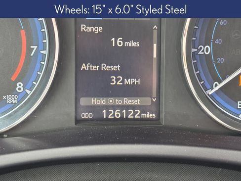 Used 2019 Toyota Corolla SE FWD image 3