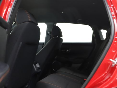 Used 2025 Honda HR-V Sport image 17