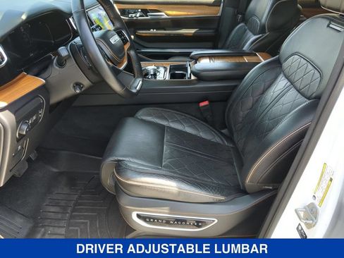Used 2023 Jeep Grand Wagoneer Series III AWD/4WD image 16