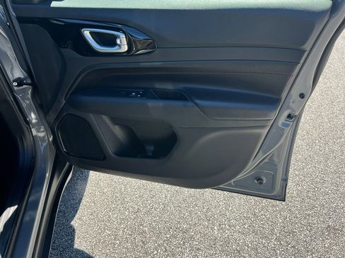 Used 2024 Jeep Compass Trailhawk image 14