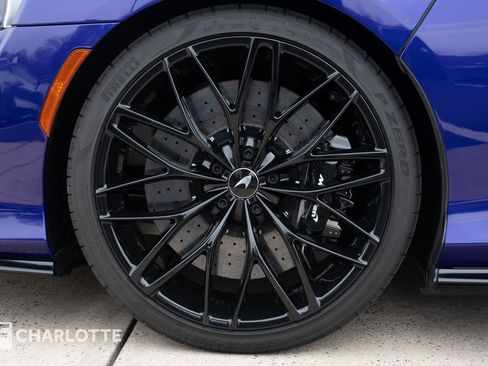 Used 2022 McLaren GT image 15