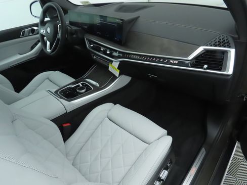 New 2026 BMW X5 sDrive40i w/ Climate Comfort Package image 18