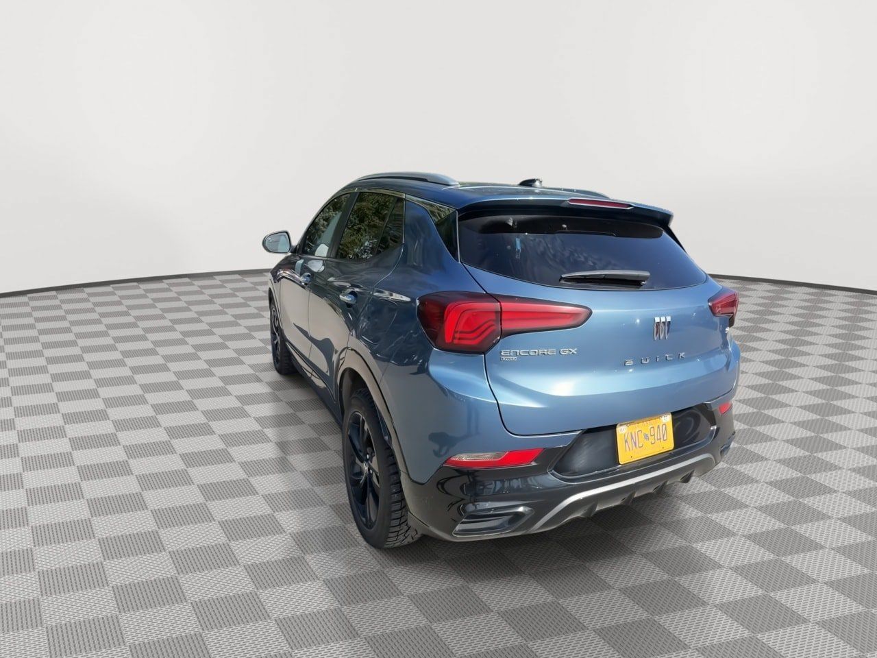 Used 2024 Buick Encore GX Sport Touring AWD/4WD image 6