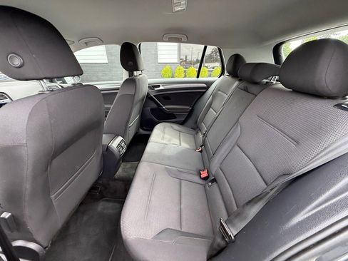 Used 2019 Volkswagen e-Golf SE w/ Driver Assistance Package image 17