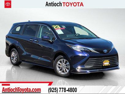 Certified 2023 Toyota Sienna XLE