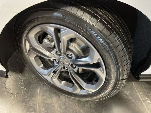 Used 2023 Honda Accord EX image 11