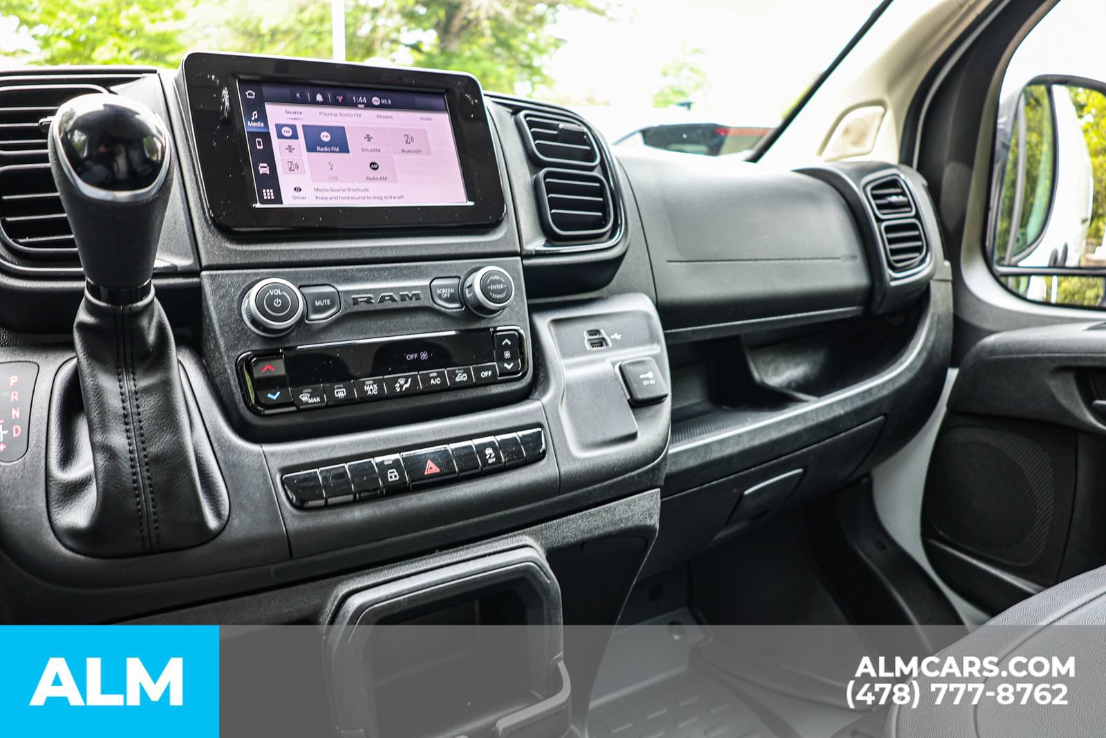 Used 2025 RAM ProMaster 2500 w/ Convenience Group FWD image 34