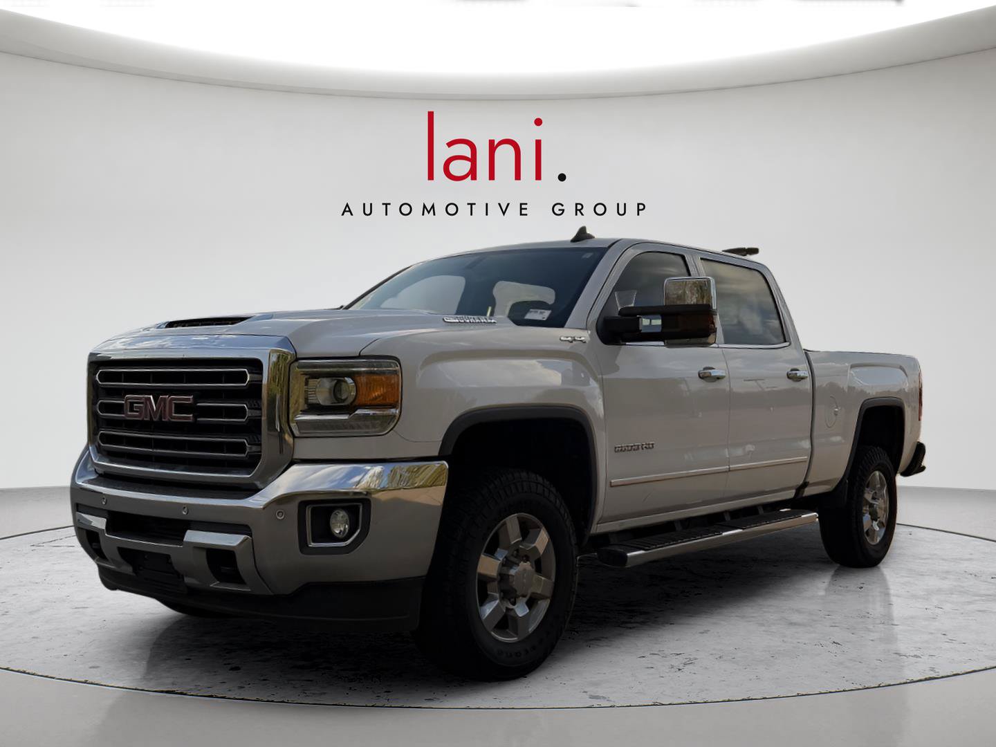 Used 2018 GMC Sierra 2500 SLT w/ Duramax Plus Package AWD/4WD image 1