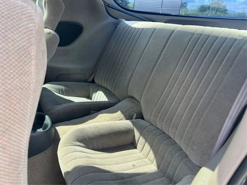 Used 1997 Pontiac Firebird Formula w/ Opt Pkg image 10