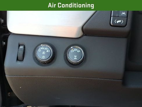 Used 2020 GMC Yukon SLT AWD/4WD image 27