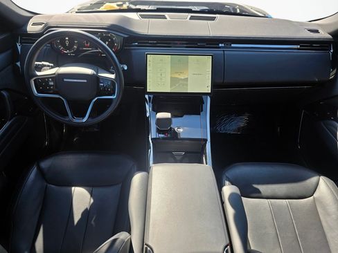 Used 2025 Land Rover Range Rover Sport SE AWD/4WD image 17