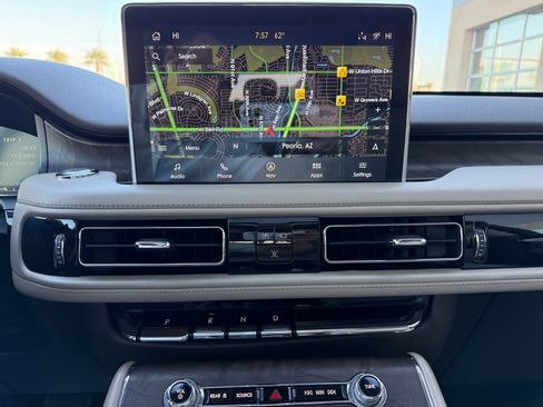 Used 2020 Lincoln Aviator Reserve w/ Equipment Group 202A image 28