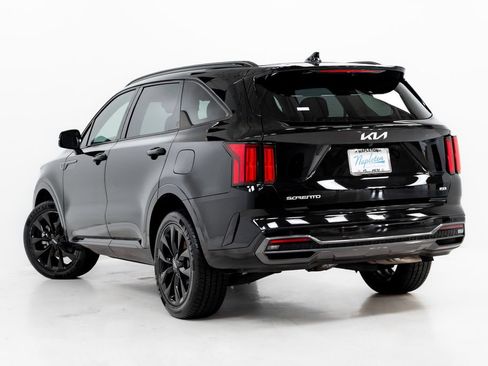 Used 2023 Kia Sorento SX AWD/4WD image 32