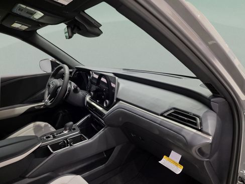 New 2026 Lexus TX 500h AWD image 21