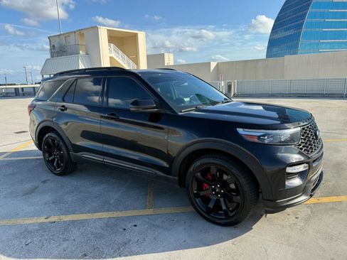 Used 2021 Ford Explorer ST w/ Equipment Group 401A image 15