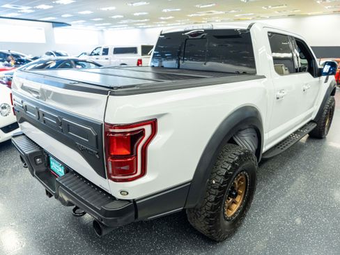 Used 2020 Ford F150 Raptor w/ Equipment Group 802A Luxury AWD/4WD image 6