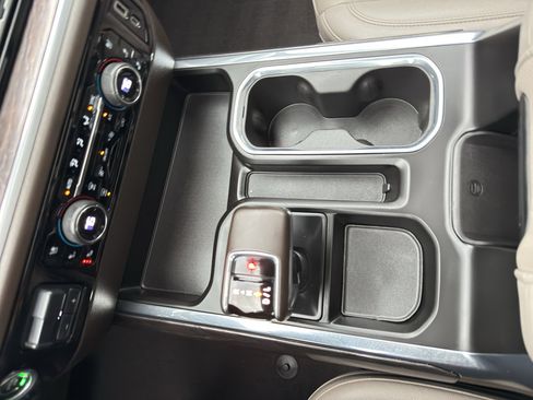 Used 2023 Chevrolet Silverado 1500 LTZ w/ LTZ Premium Package image 25