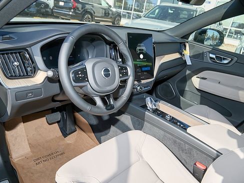 New 2026 Volvo XC60 B5 Plus w/ Protection Package Premier image 12