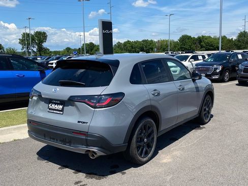 Used 2024 Honda HR-V Sport image 8