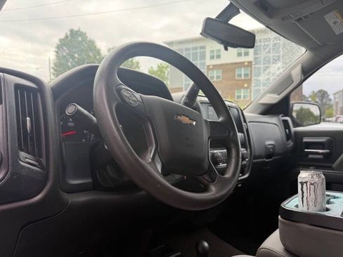 Used 2018 Chevrolet Silverado 1500 Custom AWD/4WD image 10