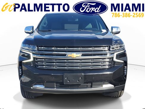 Used 2023 Chevrolet Suburban Premier image 2