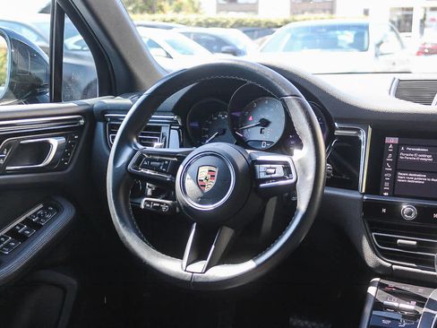 Used 2024 Porsche Macan S AWD/4WD image 13