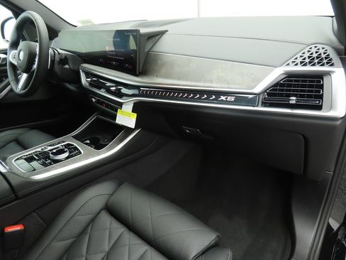 New 2026 BMW X5 xDrive40i w/ Executive Package image 17