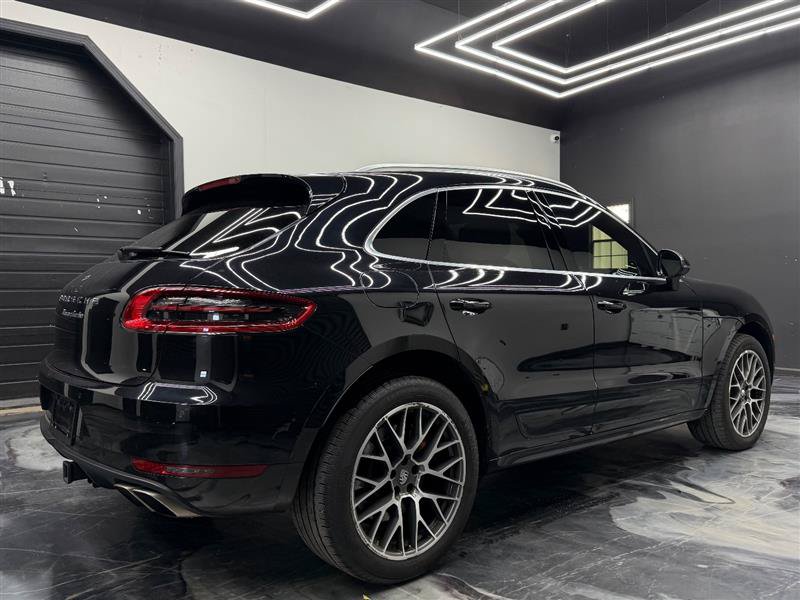 Used 2017 Porsche Macan Turbo AWD/4WD image 7