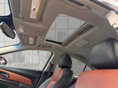 Used 2012 Chevrolet Cruze LT w/ RS Package image 11