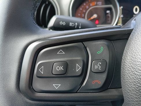 Used 2023 Jeep Wrangler Unlimited Sport AWD/4WD image 4