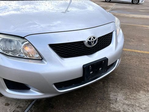 Used 2010 Toyota Corolla LE image 29