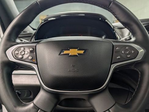 Used 2023 Chevrolet Traverse LT w/ LT Premium Package image 22
