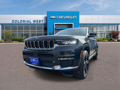 Used 2023 Jeep Grand Cherokee L Limited w/ Trailer Tow Group (B) AWD/4WD image 2
