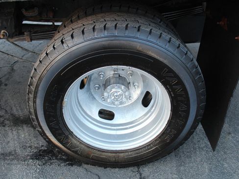 Used 2022 Ford F350 XL w/ Power Equipment Group image 35