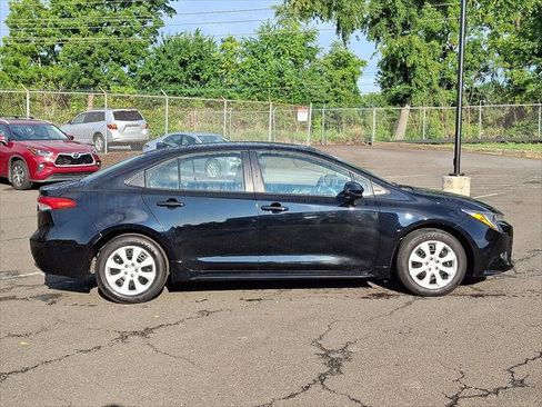 Certified 2024 Toyota Corolla LE FWD image 27