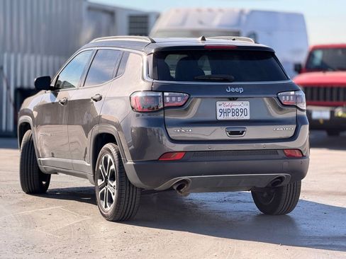 Used 2023 Jeep Compass Limited image 2