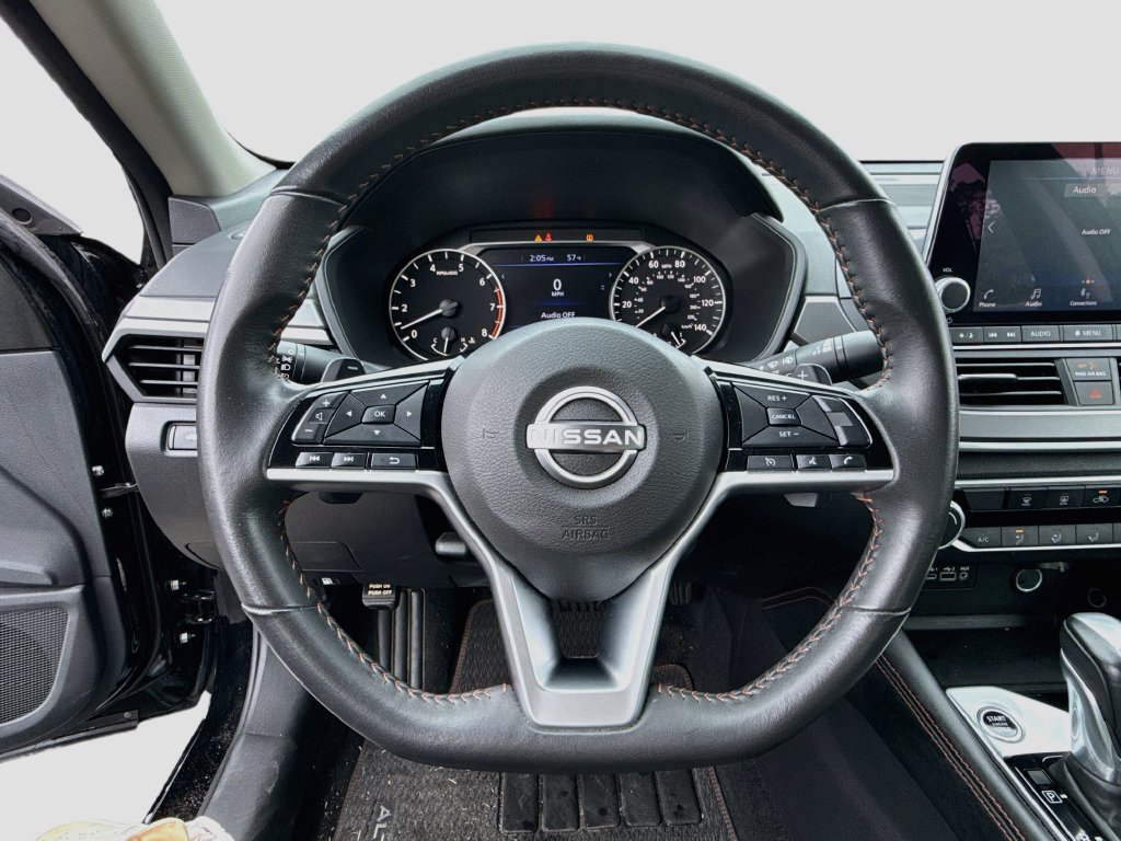 Used 2025 Nissan Altima 2.5 SR FWD image 13