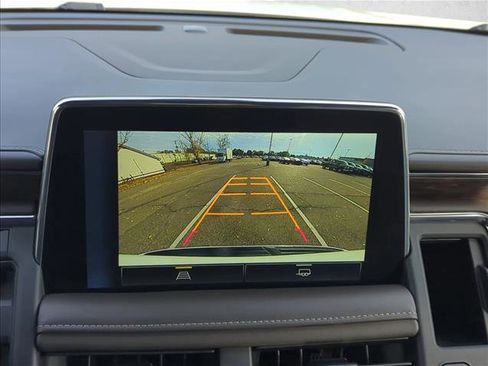 Used 2022 Chevrolet Tahoe LT image 16