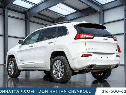 Used 2016 Jeep Cherokee Overland w/ Technology Group image 29