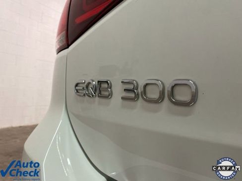 Used 2023 Mercedes-Benz EQB 300 4MATIC w/ Pinnacle Package image 96