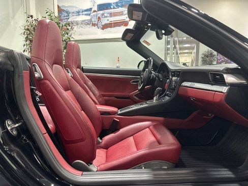 Used 2017 Porsche 911 Carrera image 45