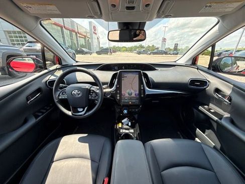 Used 2019 Toyota Prius Limited FWD image 17